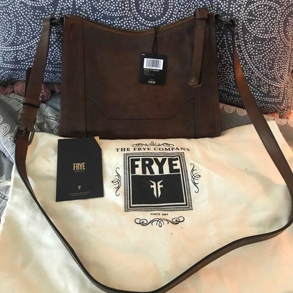 melissa zip crossbody